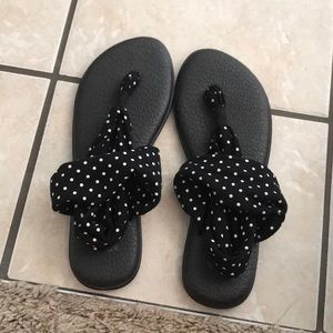 Sanuk sandals